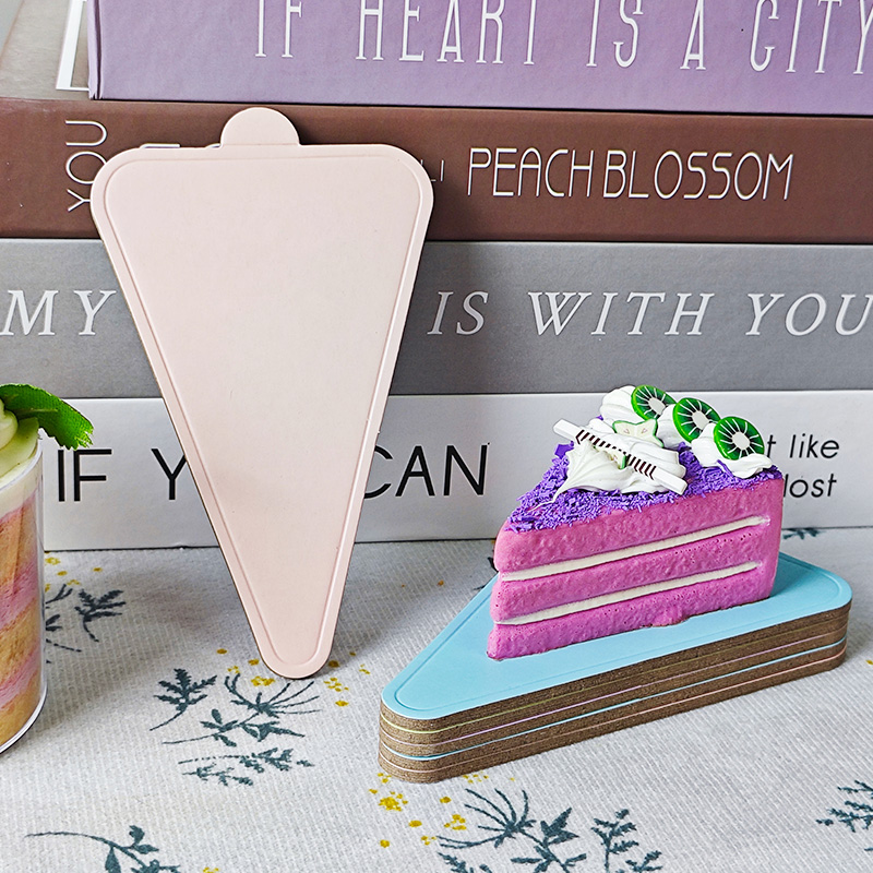 triangle cake board (1)